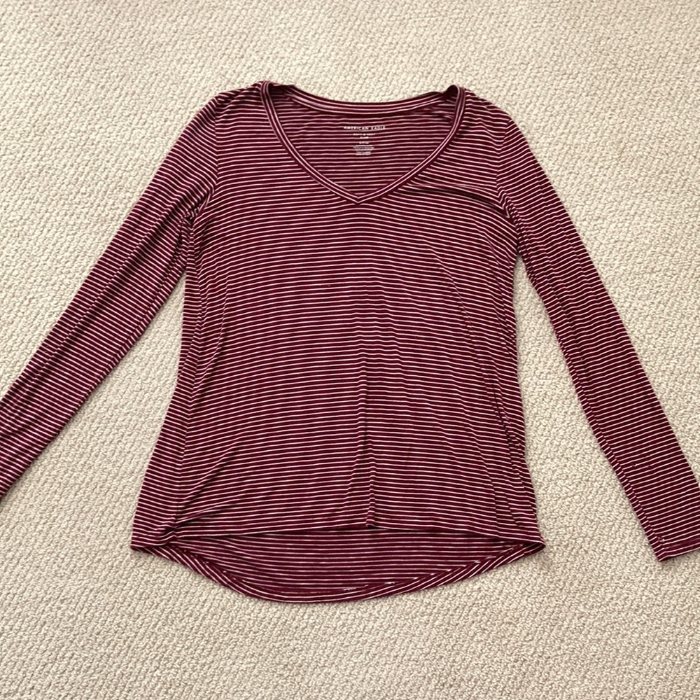 American Eagle Soft & Sexy Striped V-Neck Long Sleeve Shirt Small Maroon FLAWS